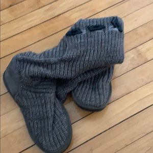 Bear Paw knitted boots